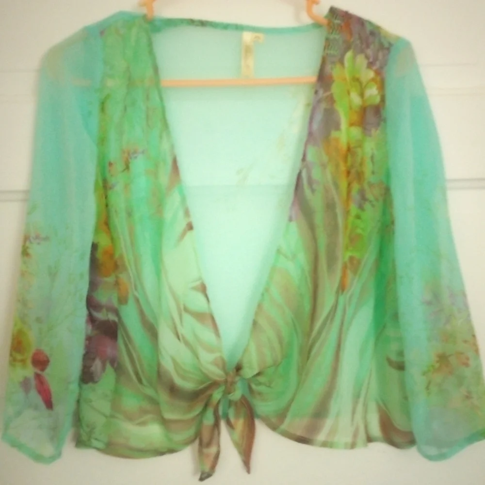 Light Boho Flowy Cover Up - Picture 1 of 4